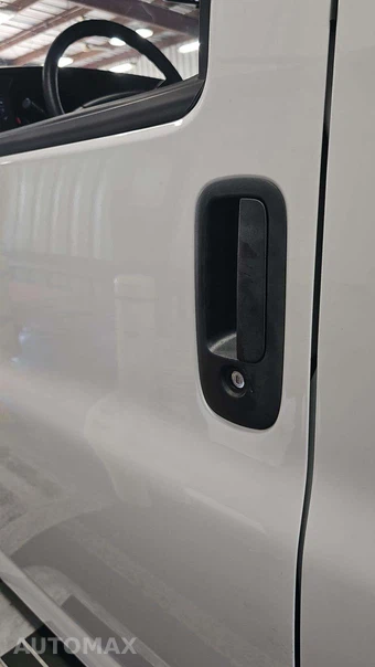 2025 GMC Savana 2500 Cargo Van 1WT 135.0" WB - miniatura 27