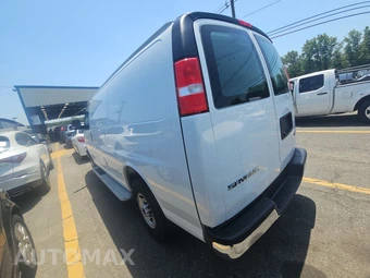 2025 GMC Savana 2500 Cargo Van 1WT 135.0" WB - miniatura 6