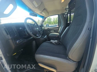 2025 GMC Savana 2500 Cargo Van 1WT 135.0" WB - miniatura 7