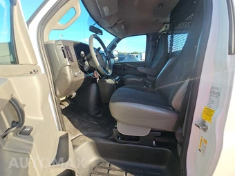 2025 GMC Savana 2500 Cargo Van 1WT 135.0" WB - miniatura 7