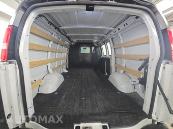 2025 GMC Savana 2500 Cargo Van 1WT 135.0" WB - miniatura 15