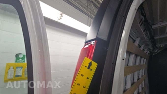 2025 GMC Savana 2500 Cargo Van 1WT 135.0" WB - miniatura 22