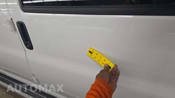 2025 GMC Savana 2500 Cargo Van 1WT 135.0" WB - miniatura 29