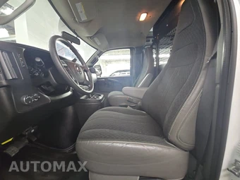 2025 GMC Savana 2500 Cargo Van 1WT 135.0" WB - miniatura 7