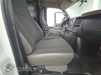 2025 GMC Savana 2500 Cargo Van 1WT 135.0" WB - miniatura 8