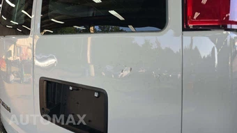 2025 GMC Savana 2500 Cargo Van 1WT 135.0" WB - miniatura 22