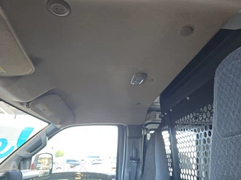 2025 GMC Savana 2500 Cargo Van 1WT 135.0" WB - miniatura 18