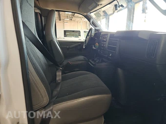 2025 GMC Savana 2500 Cargo Van 1WT 135.0" WB - miniatura 8