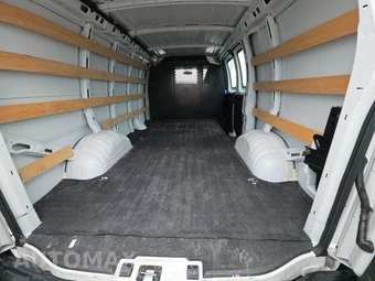 2025 GMC Savana 2500 Cargo Van 1WT 135.0" WB - miniatura 15