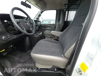 2025 GMC Savana 2500 Cargo Van 1WT 135.0" WB - miniatura 7