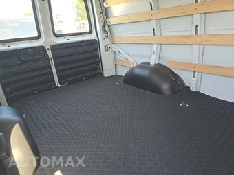 2025 GMC Savana 2500 Cargo Van 1WT 135.0" WB - miniatura 13