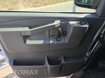 2025 GMC Savana 2500 Cargo Van 1WT 135.0" WB - miniatura 9