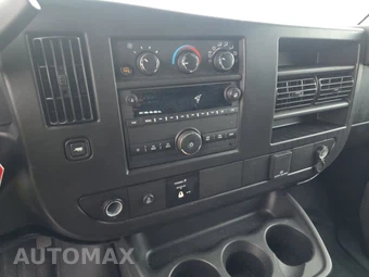 2025 GMC Savana 2500 Cargo Van 1WT 135.0" WB - miniatura 11