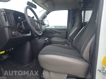 2025 GMC Savana 2500 Cargo Van 1WT 135.0" WB - miniatura 7