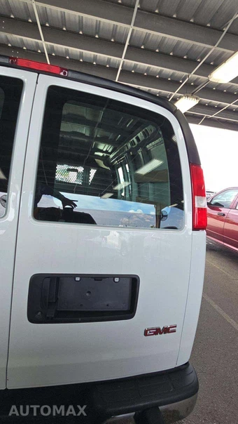 2025 GMC Savana 2500 Cargo Van 1WT 135.0" WB - miniatura 23