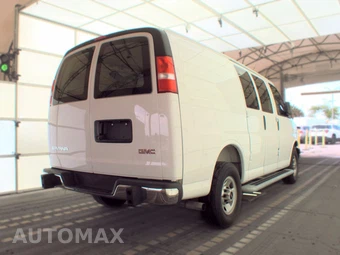 2025 GMC Savana 2500 Cargo Van 1WT 135.0" WB - miniatura 4