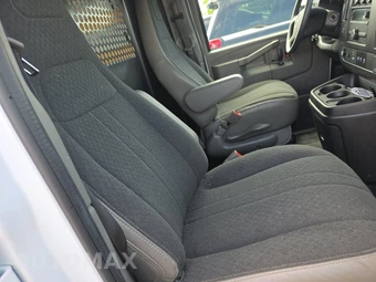 2025 GMC Savana 2500 Cargo Van 1WT 135.0" WB - miniatura 8