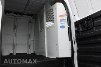 2025 GMC Savana 2500 Cargo Van 1WT 155.0" WB - miniatura 10