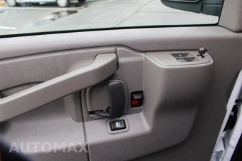 2025 GMC Savana 2500 Cargo Van 1WT 155.0" WB - miniatura 24