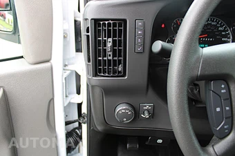 2025 GMC Savana 2500 Cargo Van 1WT 155.0" WB - miniatura 27