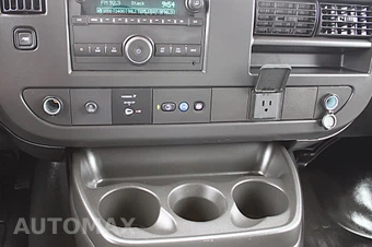 2025 GMC Savana 2500 Cargo Van 1WT 155.0" WB - miniatura 31