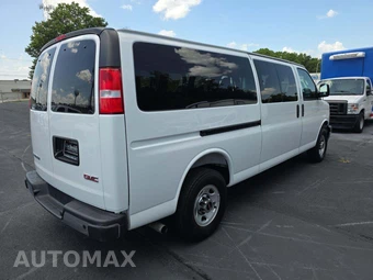 2025 GMC Savana 3500 Passenger Van LT 1LT 155.1" WB - miniatura 3