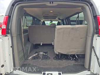 2025 GMC Savana 3500 Passenger Van LT 1LT 155.1" WB - miniatura 12