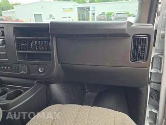 2025 GMC Savana 3500 Passenger Van LT 1LT 155.1" WB - miniatura 17