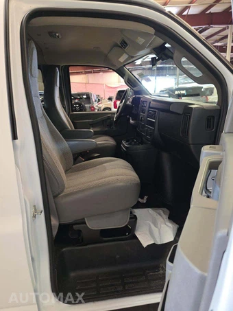 2025 GMC Savana 3500 Passenger Van LT 1LT 155.1" WB - miniatura 18