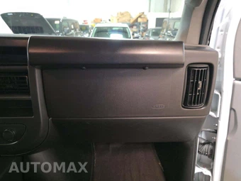 2025 GMC Savana 3500 Passenger Van LT 1LT 155.1" WB - miniatura 19