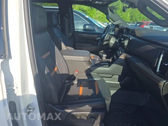 2025 GMC Sierra 1500 AT4 Crew Cab Short Bed 4SB - miniatura 8