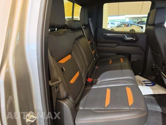 2025 GMC Sierra 1500 AT4 Crew Cab Short Bed 4SB - miniatura 16