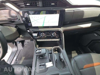 2025 GMC Sierra 1500 AT4 Crew Cab Short Bed 4SB - miniatura 7