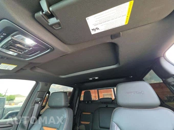 2025 GMC Sierra 1500 AT4 Crew Cab Short Bed 4SB - miniatura 8