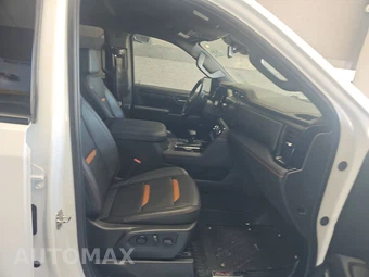 2025 GMC Sierra 1500 AT4 Crew Cab Short Bed 4SB - miniatura 8