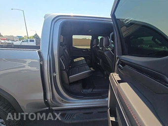 2025 GMC Sierra 1500 AT4X Crew Cab Short Bed 4SG - miniatura 13