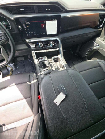 2025 GMC Sierra 1500 Denali Crew Cab Short Bed 5SA - miniatura 10