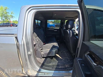 2025 GMC Sierra 1500 Elevation Crew Cab Short Bed 3SB - miniatura 13