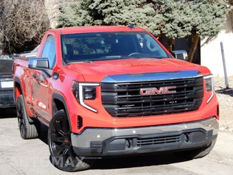 2025 GMC Sierra 1500 Pro Regular Cab Medium Bed 1SA - samochód z USA z aukcji Manheim, oferta Kup Teraz w AUTOMAX