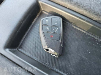 2025 GMC Sierra 1500 SLE Crew Cab Short Bed 3SA - miniatura 8
