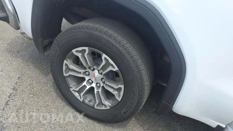 2025 GMC Sierra 1500 SLT Crew Cab Short Bed 4SA - miniatura 32
