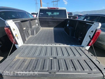 2025 GMC Sierra 1500 SLT Crew Cab Short Bed 4SA - miniatura 17