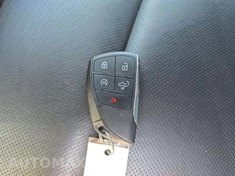 2025 GMC Sierra 1500 SLT Crew Cab Short Bed 4SA - miniatura 8