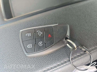 2025 GMC Sierra 1500 SLT Crew Cab Short Bed 4SA - miniatura 8