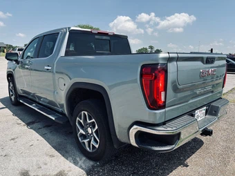 2025 GMC Sierra 1500 SLT Crew Cab Short Bed 4SA - miniatura 3