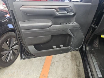 2025 GMC Sierra 1500 SLT Crew Cab Short Bed 4SA - miniatura 9