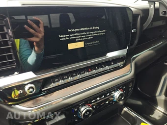 2025 GMC Sierra 1500 SLT Crew Cab Short Bed 4SA - miniatura 11