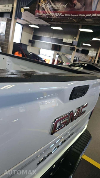 2025 GMC Sierra 1500 SLT Crew Cab Short Bed 4SA - miniatura 25