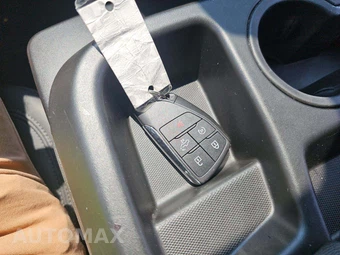 2025 GMC Sierra 1500 SLT Crew Cab Short Bed 4SA - miniatura 8