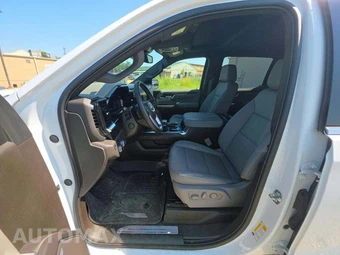 2025 GMC Sierra 1500 SLT Crew Cab Short Bed 4SA - miniatura 3